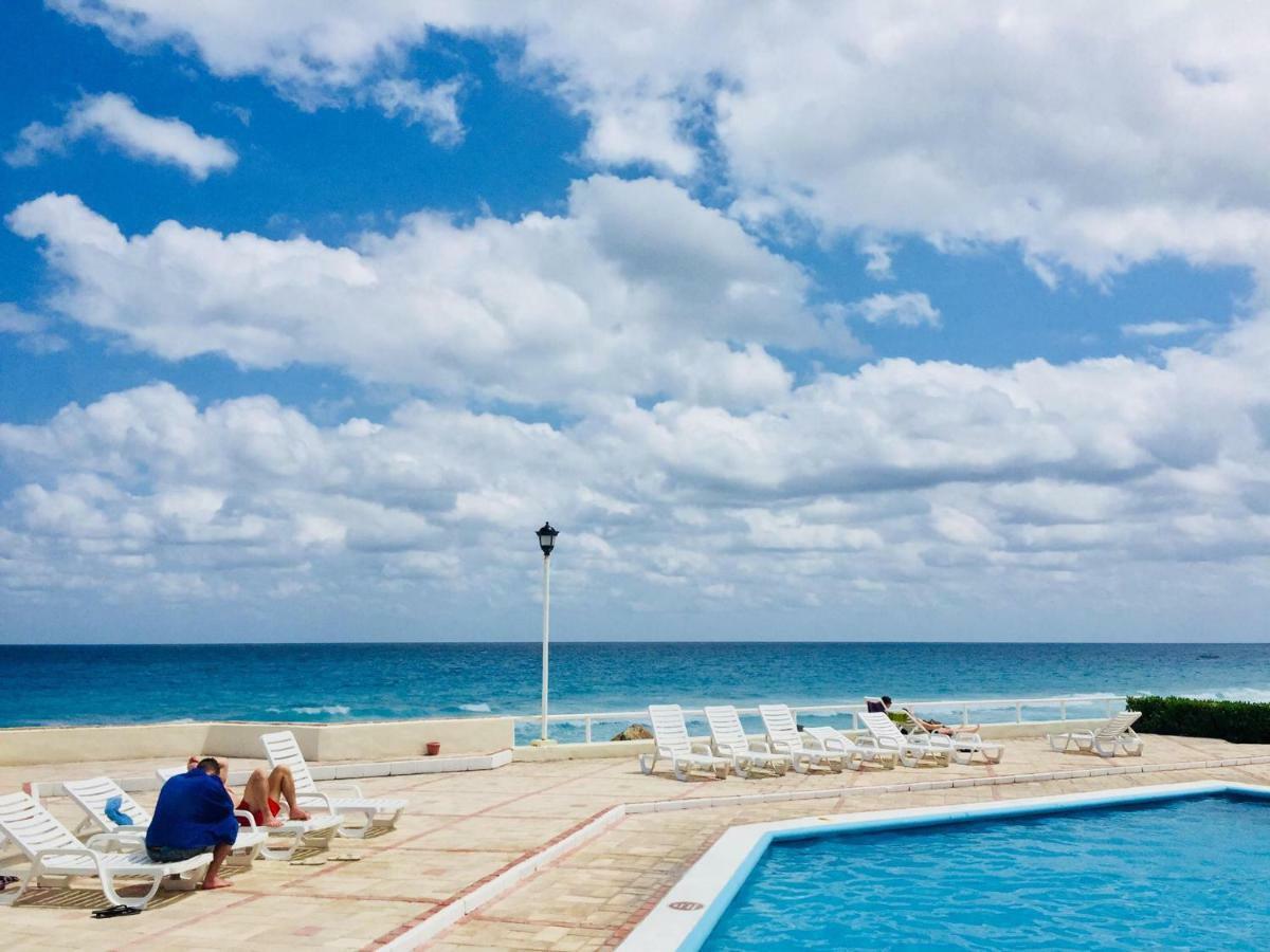 Brisas Sunset Apartment Cancún Exterior foto